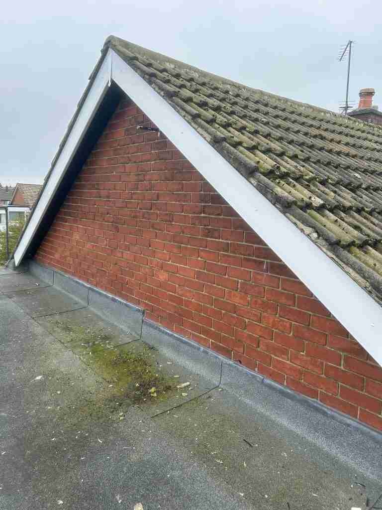 Emergency ROofer